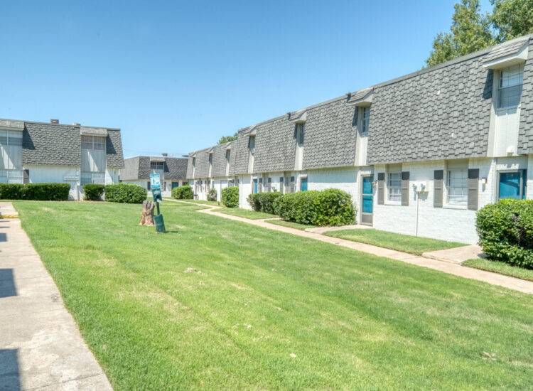 bison-ridge-apartments-lawton-ok-building-photo-1